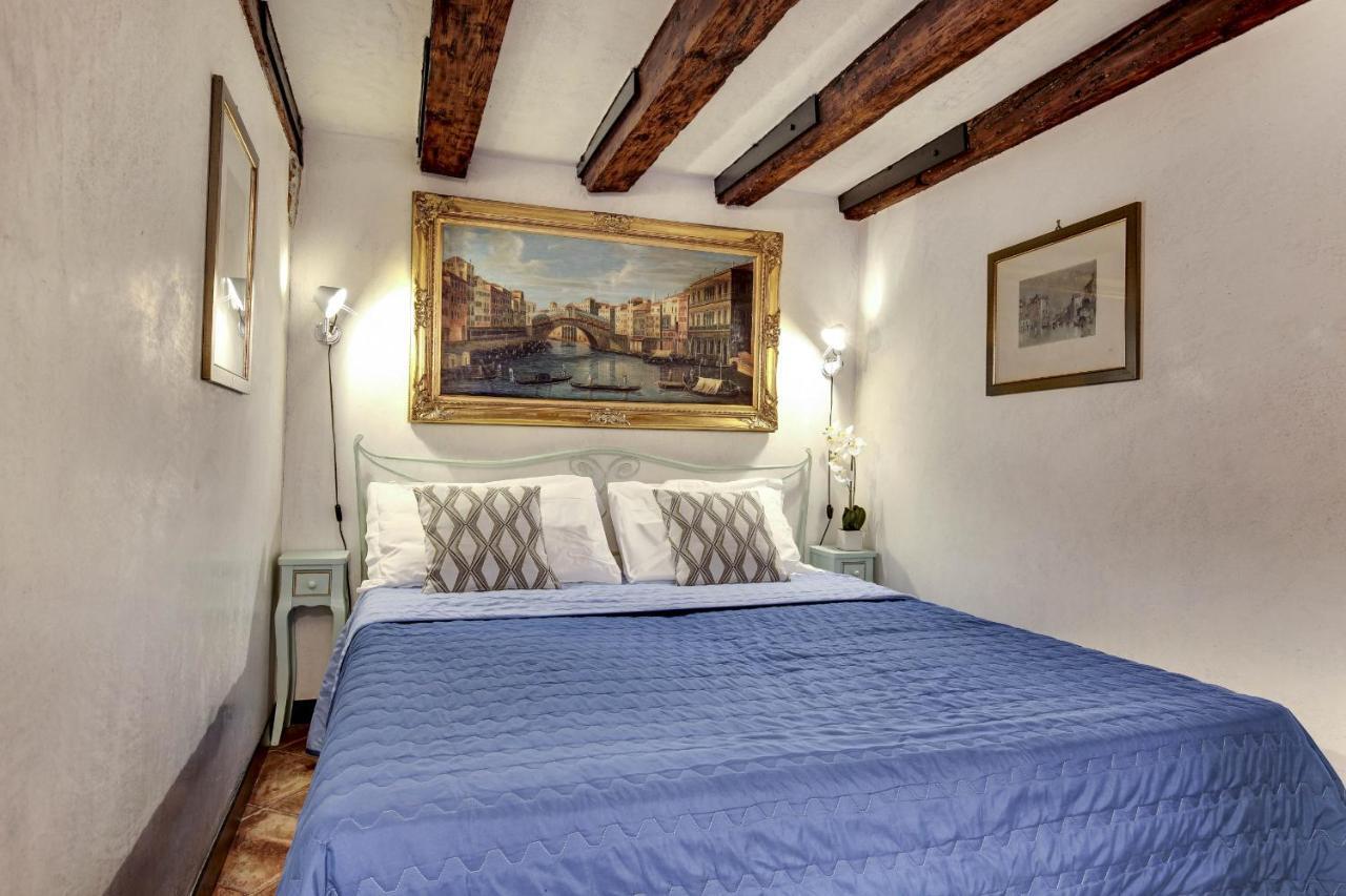Canal View Suite In Rialto By Wonderful Italy Венеция Экстерьер фото