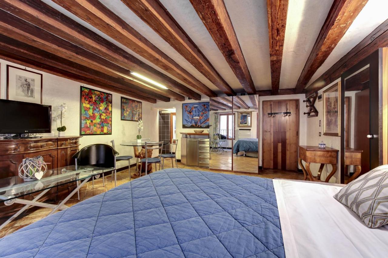 Canal View Suite In Rialto By Wonderful Italy Венеция Экстерьер фото